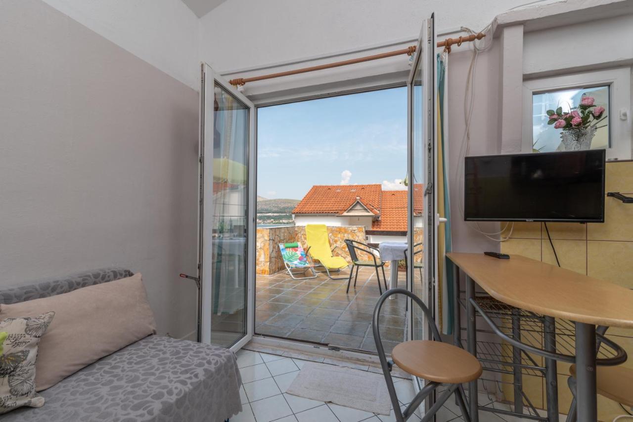 Apartmani Kate Trogir Exterior photo