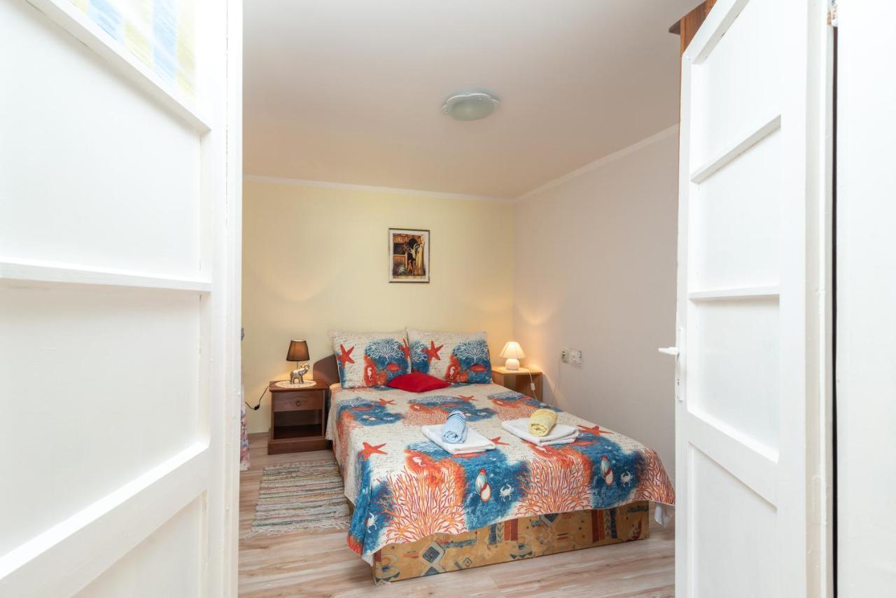 Apartmani Kate Trogir Exterior photo