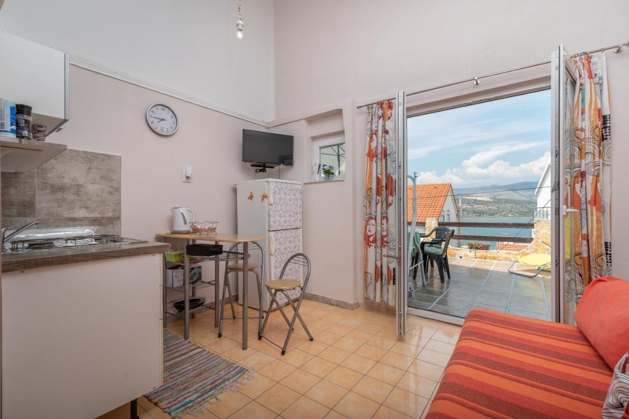 Apartmani Kate Trogir Exterior photo